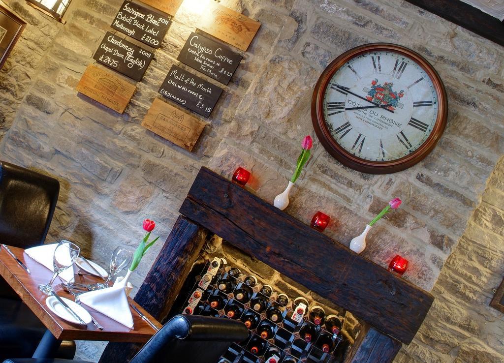 The Old White Lion Hotel Haworth Exterior photo