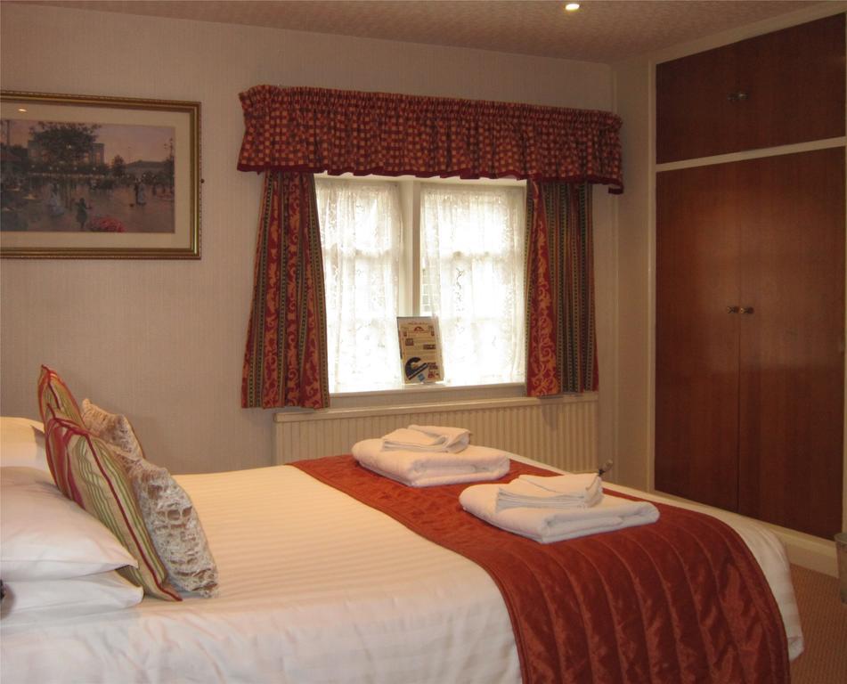 The Old White Lion Hotel Haworth Room photo