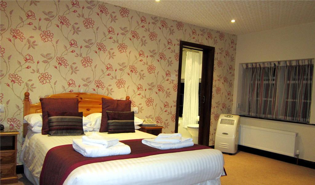 The Old White Lion Hotel Haworth Room photo