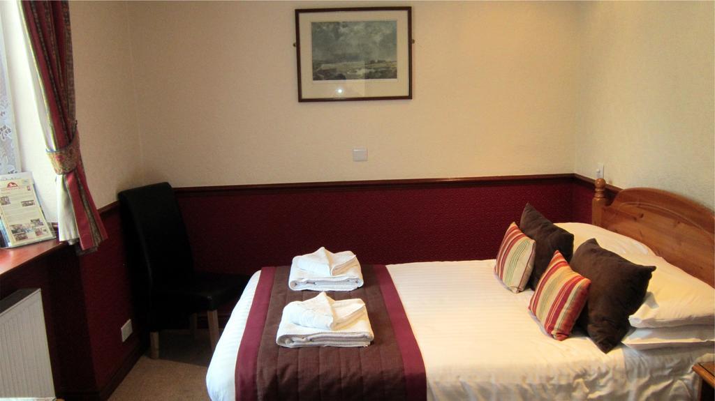 The Old White Lion Hotel Haworth Room photo